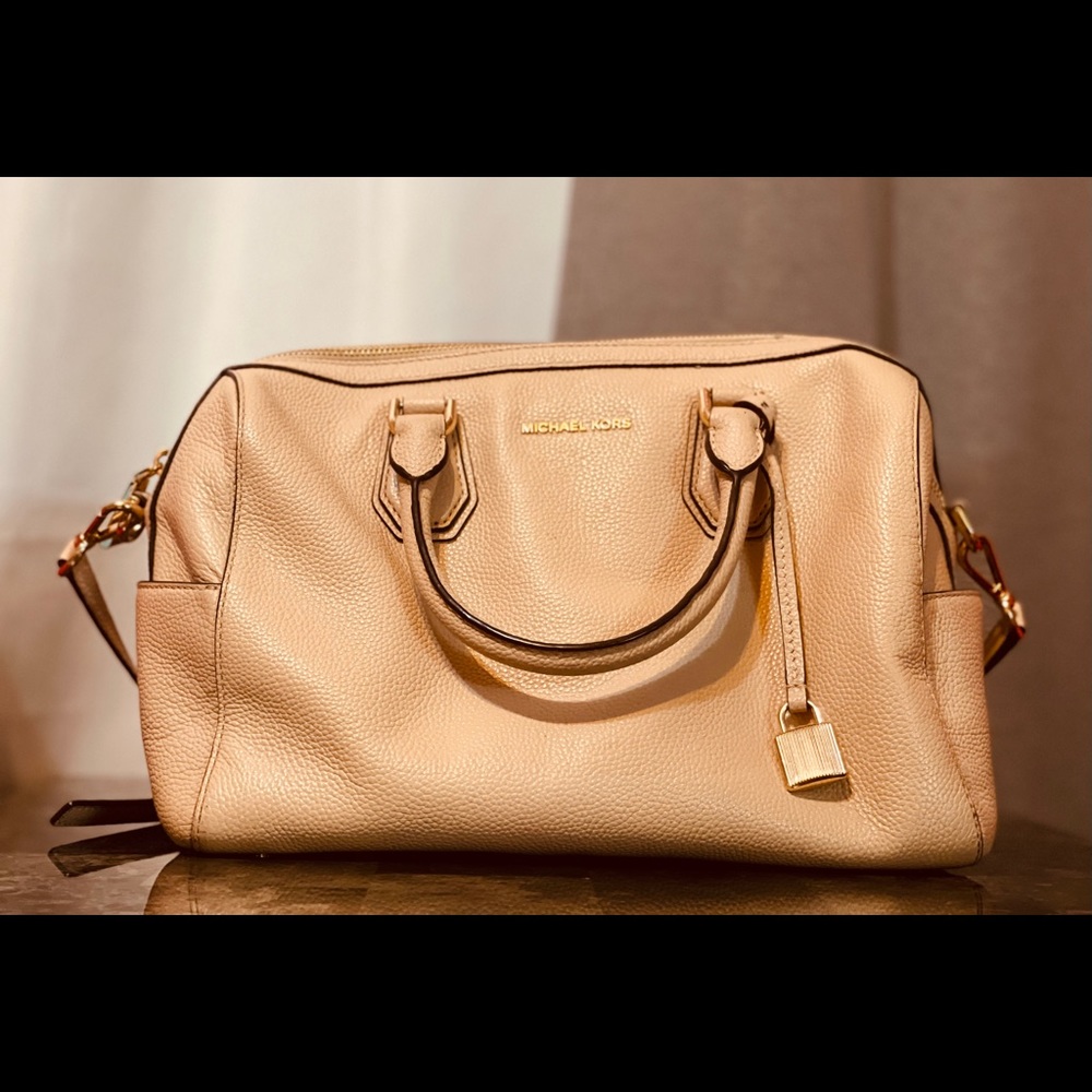 Michael Kors purse 👜
